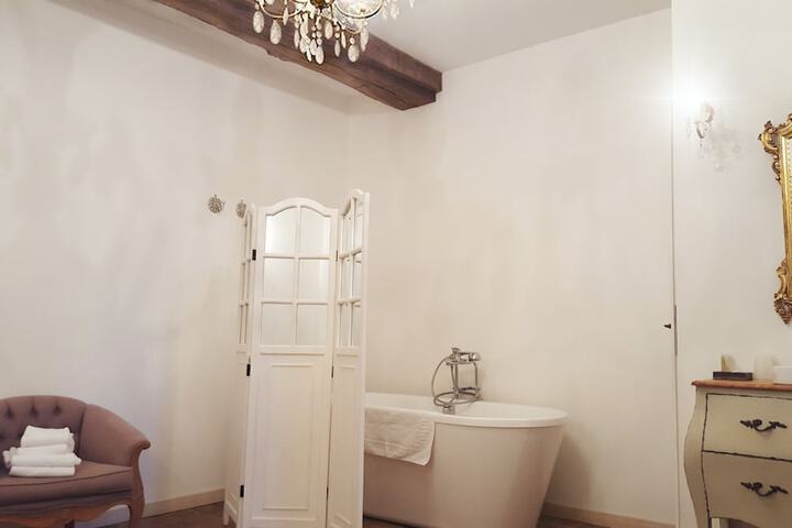 Bathroom Interior Photo
