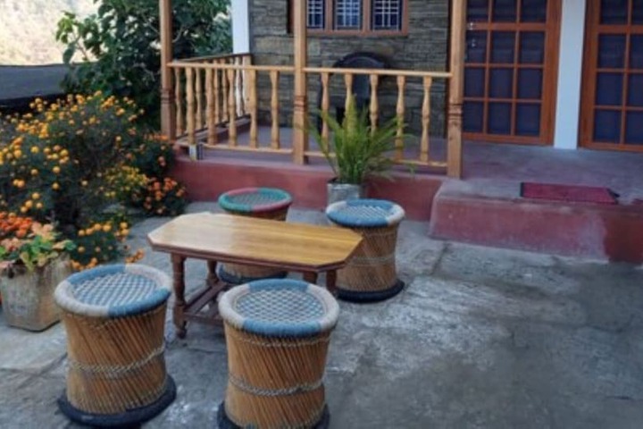 Gorooomgo Himalayan Hills Homestay