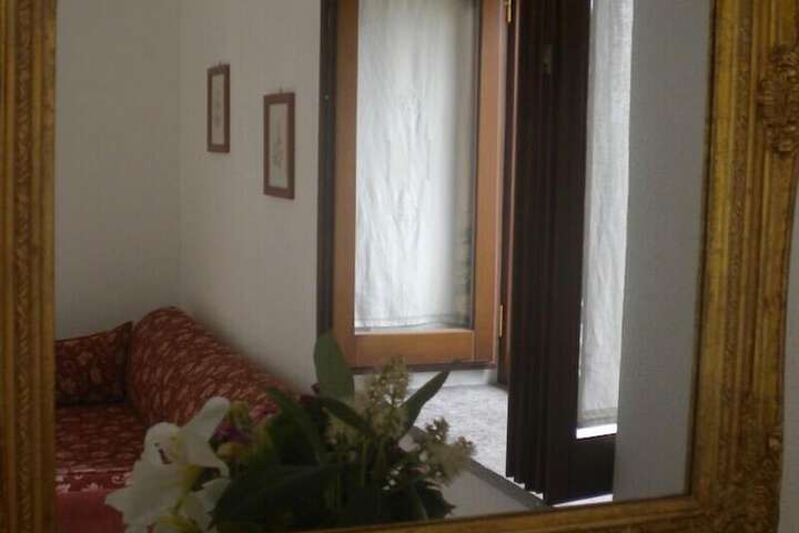 Room 5 of 15