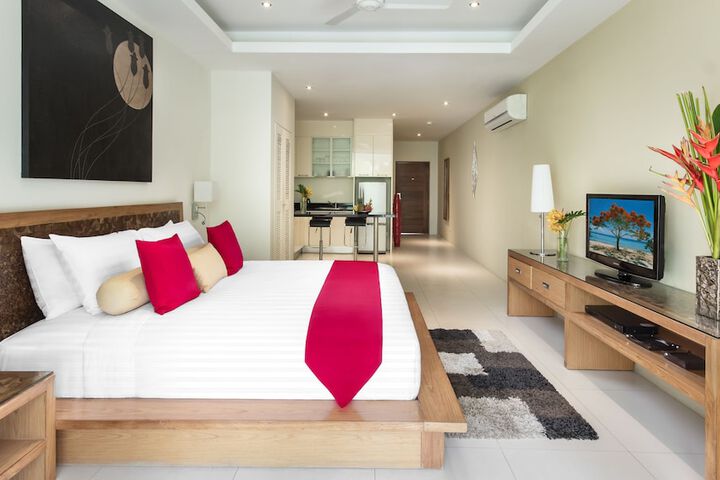 Room 3 of 147