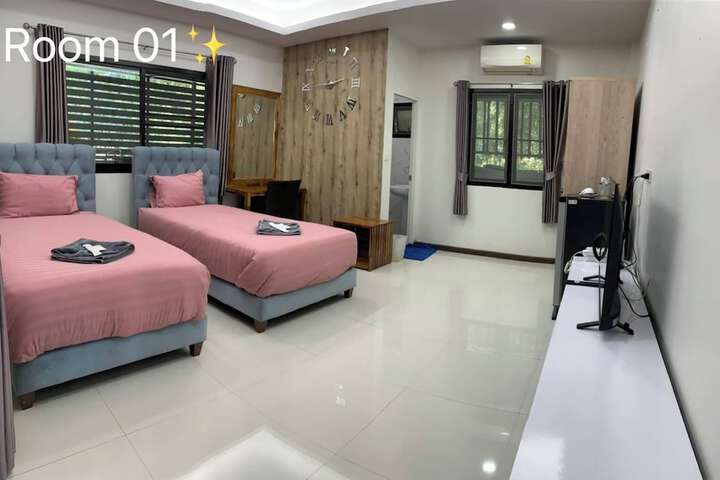 Plern Ping Cafe & Hotel