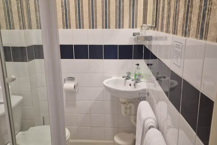 Room 148 of 184