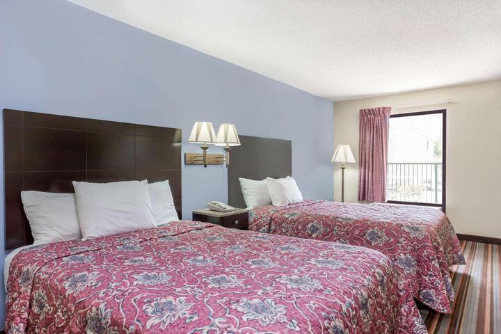 2 Double Beds (2 of 11)