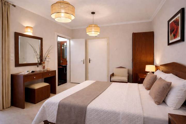 Room 42 of 112