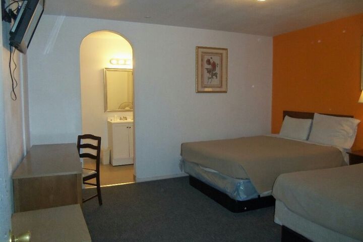 Room 6 of 111
