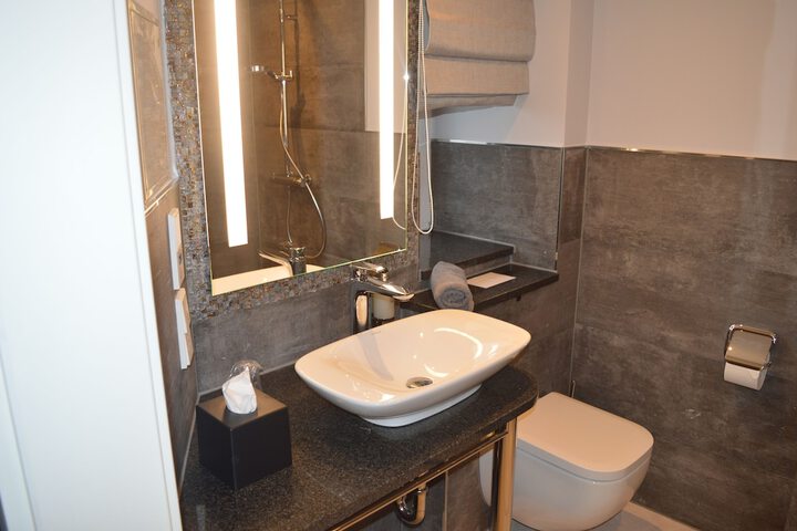 Bathroom Interior Photo