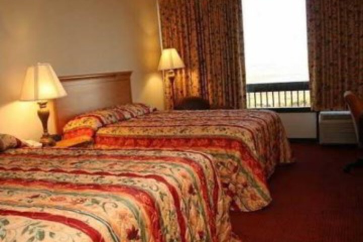 Ramada Inn Atlanta Airport South 5