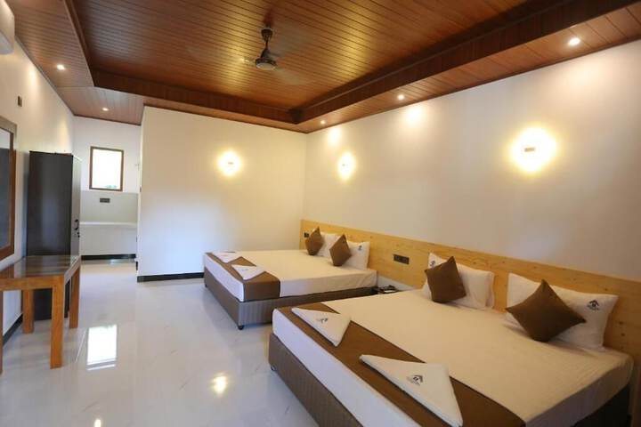Room 8 of 21