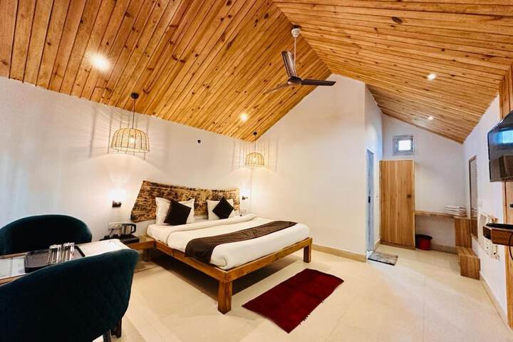 Room 5 of 26