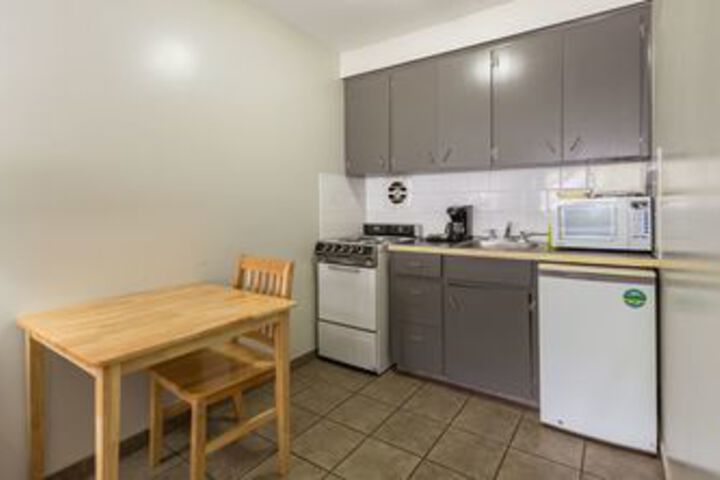 Room 16 of 16