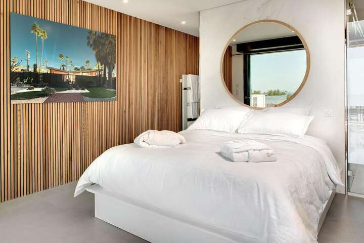 Room 15 of 146
