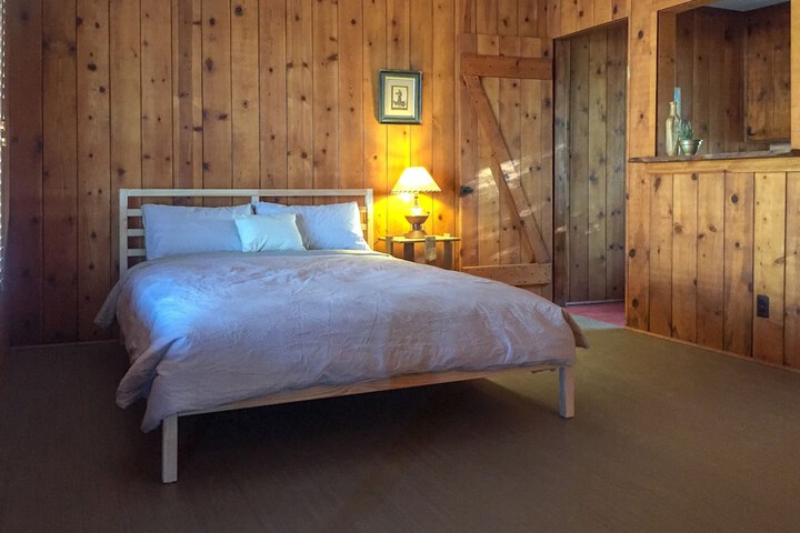 Room 25 of 58
