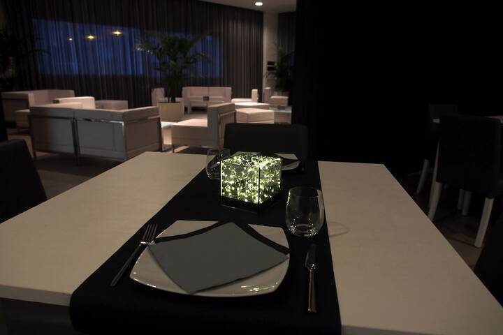 Dining 61 of 92