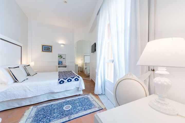 Room 14 of 52