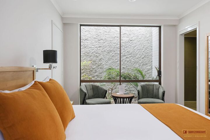 Room 18 of 67