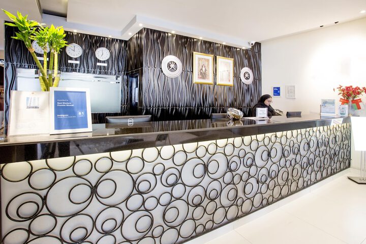 Hotel Lobby