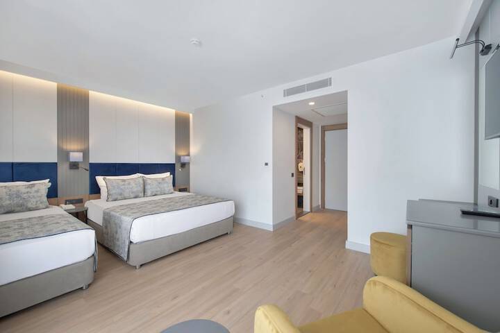 Room 5 of 23