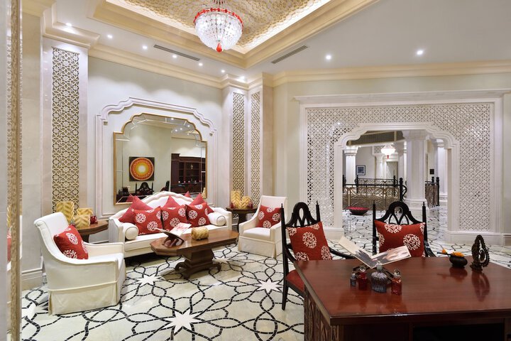 Hotel Interior 6 of 118
