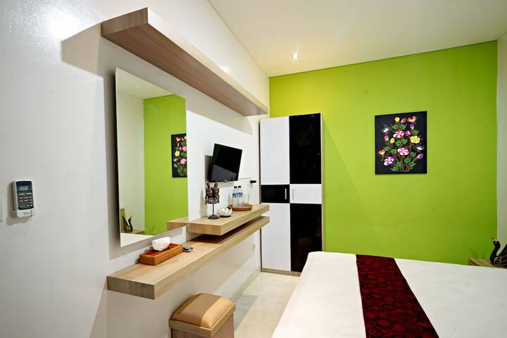 Room 7 of 42