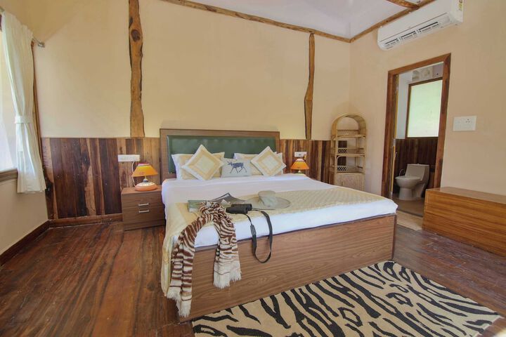 Room 5 of 62