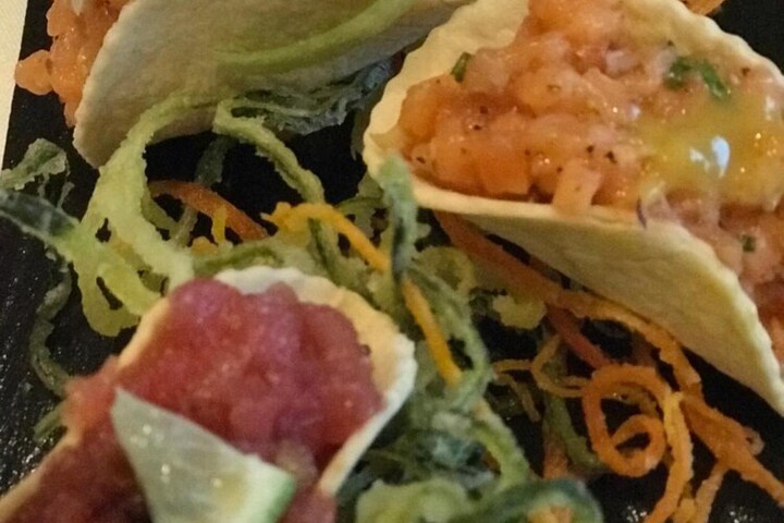Dining 32 of 66