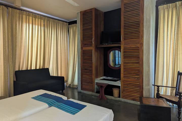Room 11 of 62