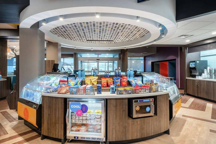 Snack bar