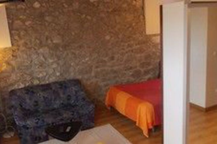 Room 54 of 68