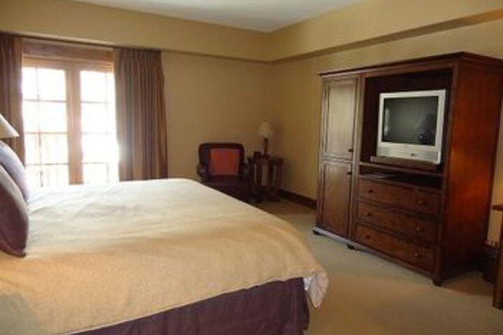 Room 20 of 49