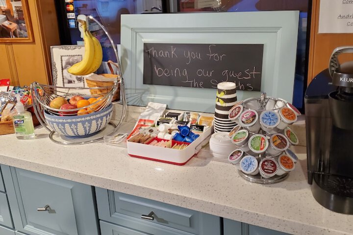 Snack bar