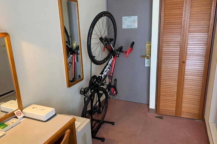 Room 13 of 29