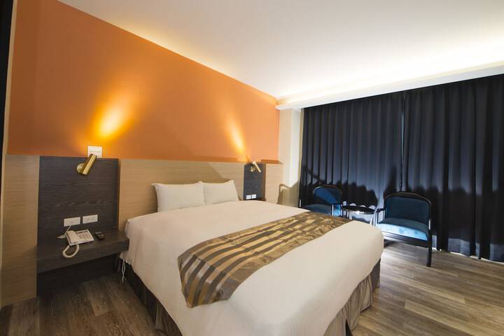 Room 15 of 39