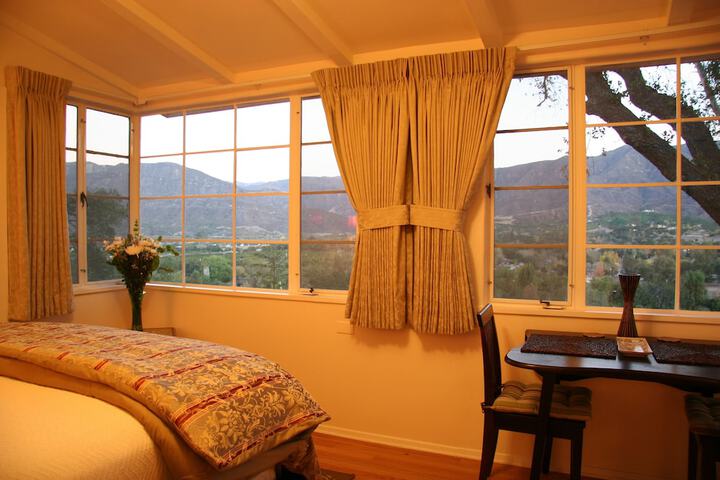 Room 4 of 81