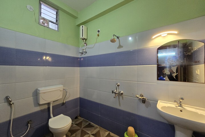 Room 35 of 60