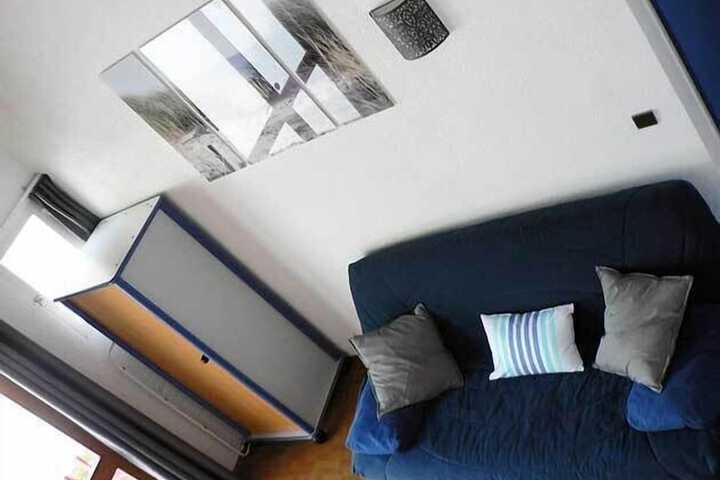 Room 28 of 68