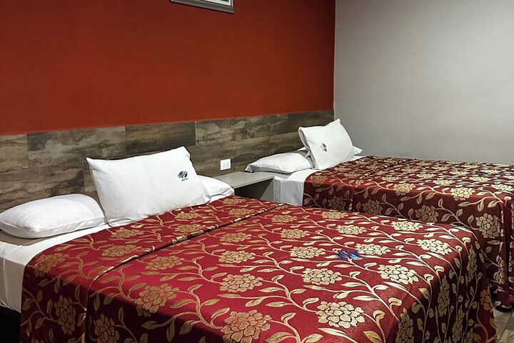 Room 22 of 81