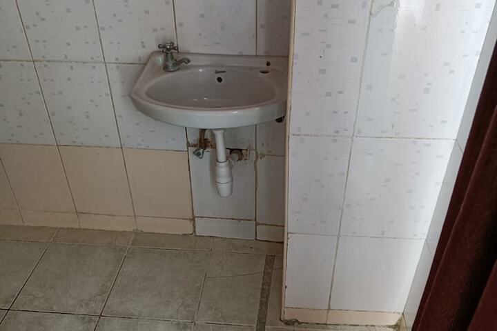 Room 12 of 13