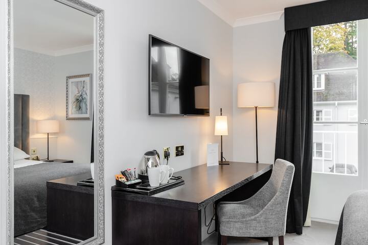 Room 44 of 82
