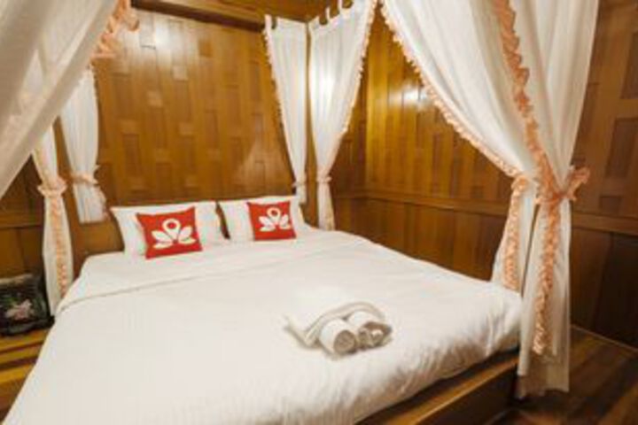 Room 15 of 31