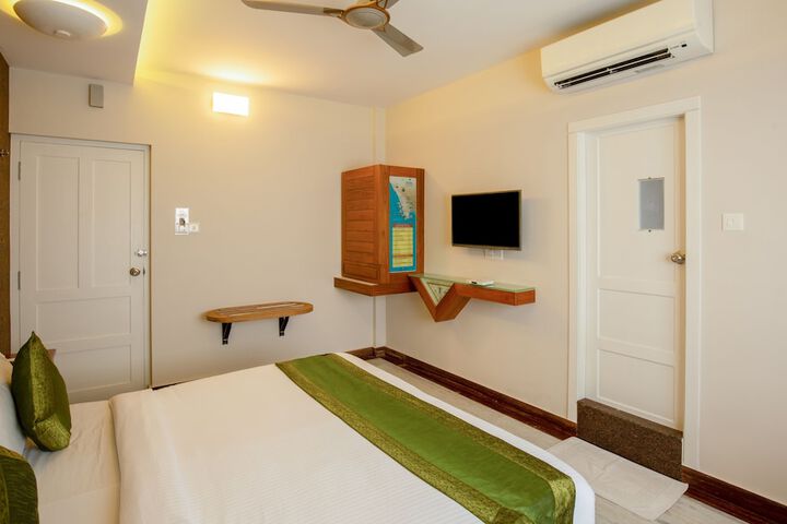Room 17 of 48