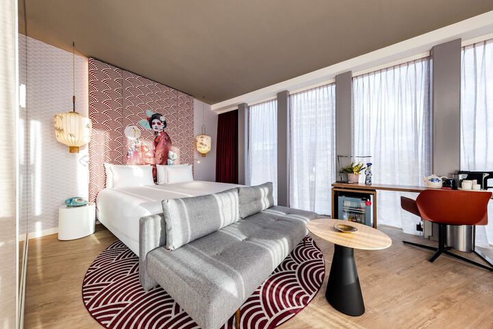 Room 41 of 107