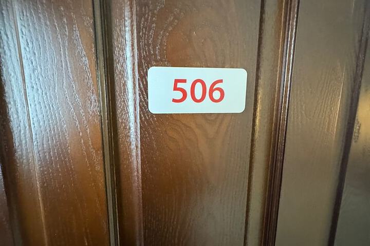 Room 61 of 85