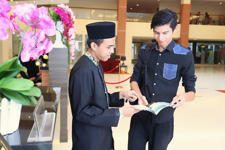 Concierge desk