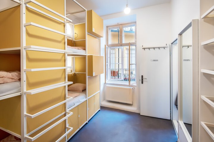 Room 15 of 101