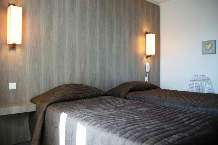 Room 13 of 54