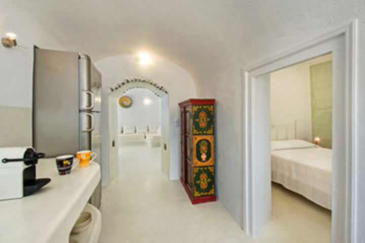 Room 11 of 23