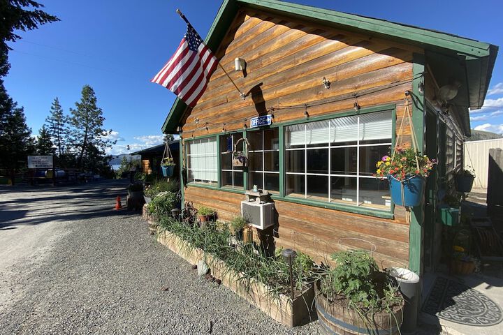 Hotel Exterior 43 of 61