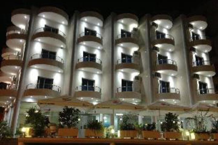 Hotel 12 of 23