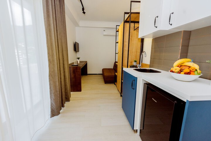 Room 28 of 42