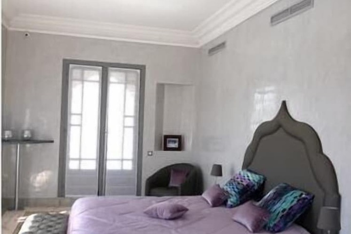 Room 5 of 40